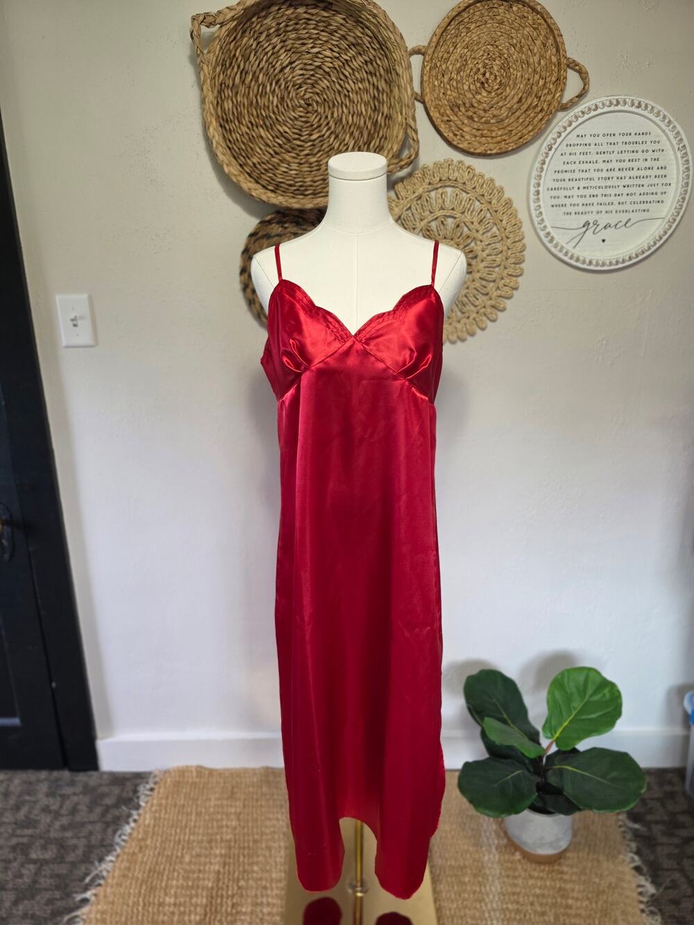 Vintage Sleep Solutions Red Slip Maxi Dress Women M Scalloped Lingerie Nightgown